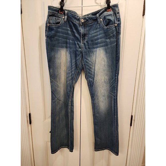 WOMENS 17/18 MED WASH HYDRAULIC JEANS MID RISE BOOT CUT STUDDED POCKET FLEX - Picture 3 of 11